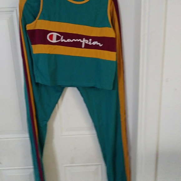Champion Tracksuit - Picture 4 of 7